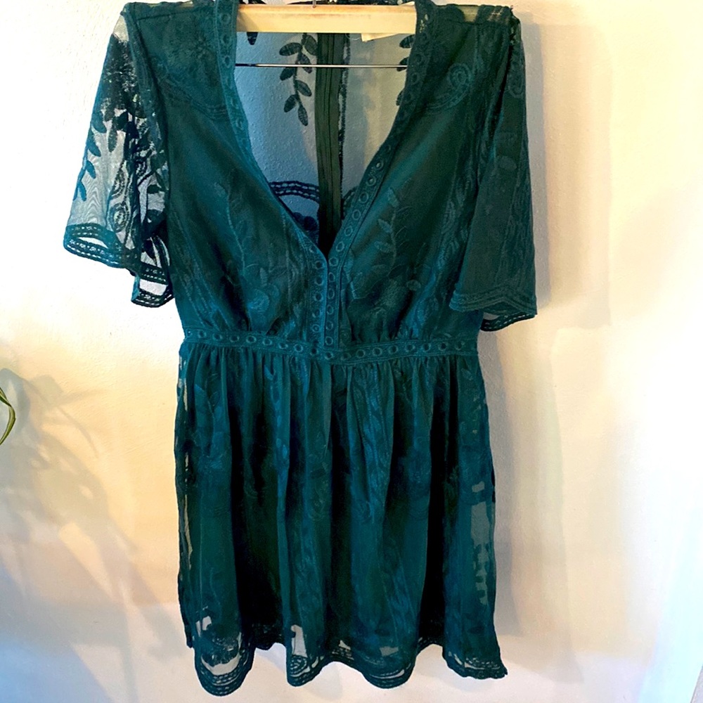 Bella Ella Boutique Floral Lace Dress - Dark Green - Small NWOT
